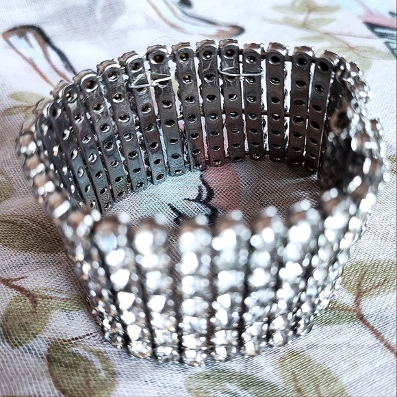 Vintage Signed Kramer of New York Seven Row Prong Set Clear Rhinestone Bracelet - Picture 15 of 16
